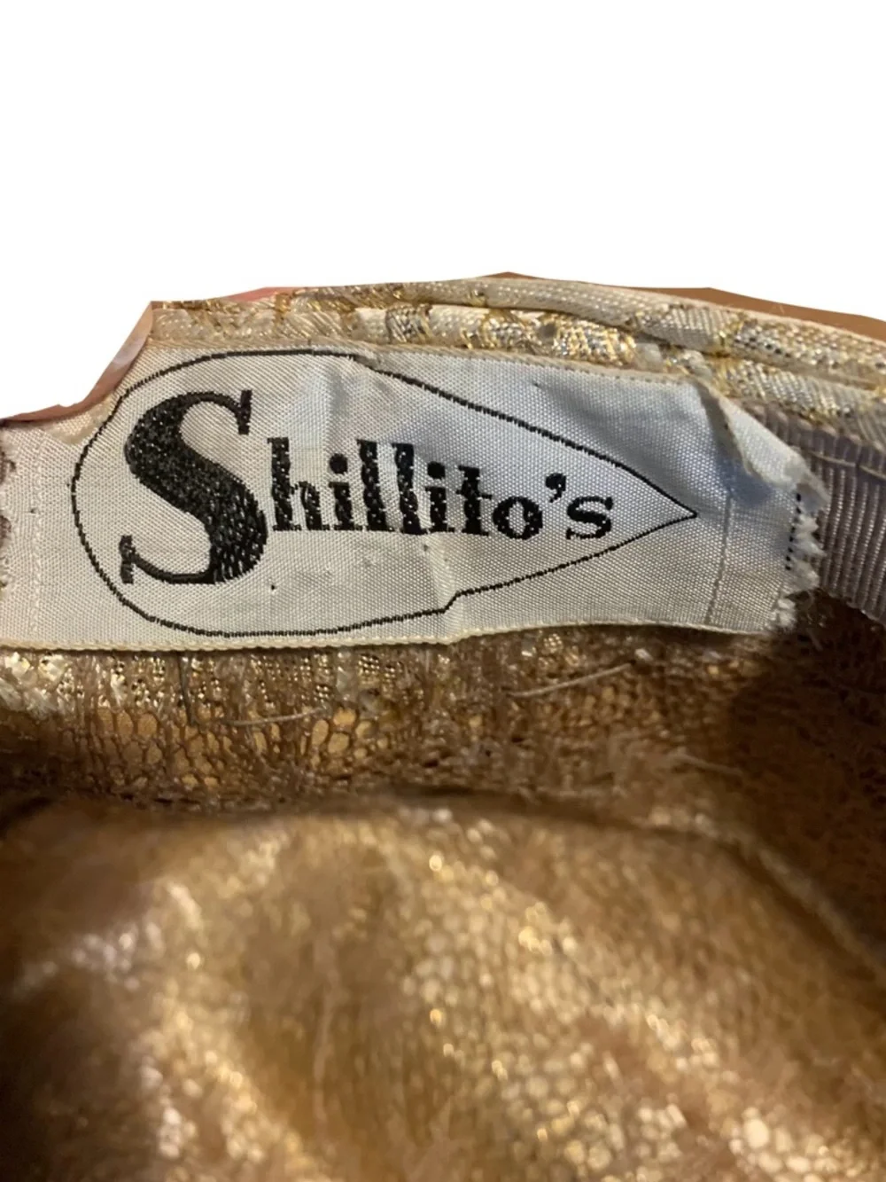 VINTAGE SHILLITOS 1960'S GOLD & CREAM SATIN RUCHED BROCADE TURBAN STYLE HAT - Picture 11 of 13